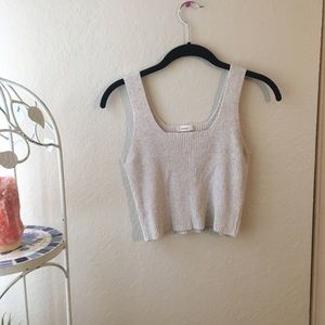 Cute ribbed crop tank 😍